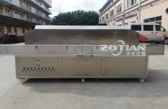 紫外線殺菌爐的紫外線燈管是否有防護罩？如何清潔？